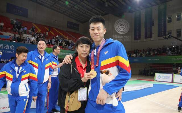 国产婷婷成人久久av免费高清